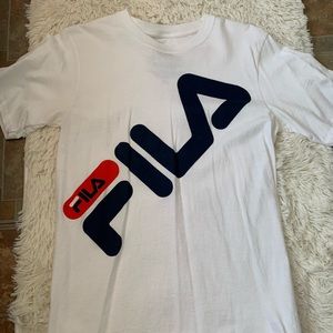 Men’s Fila white tshirt